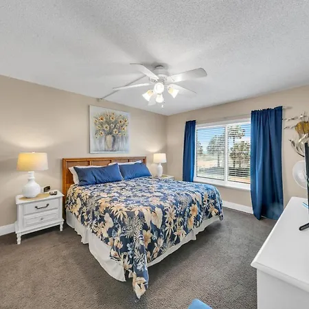 Destin On The Gulf 205 - Updated Gulf Front Property With Free Beach Service